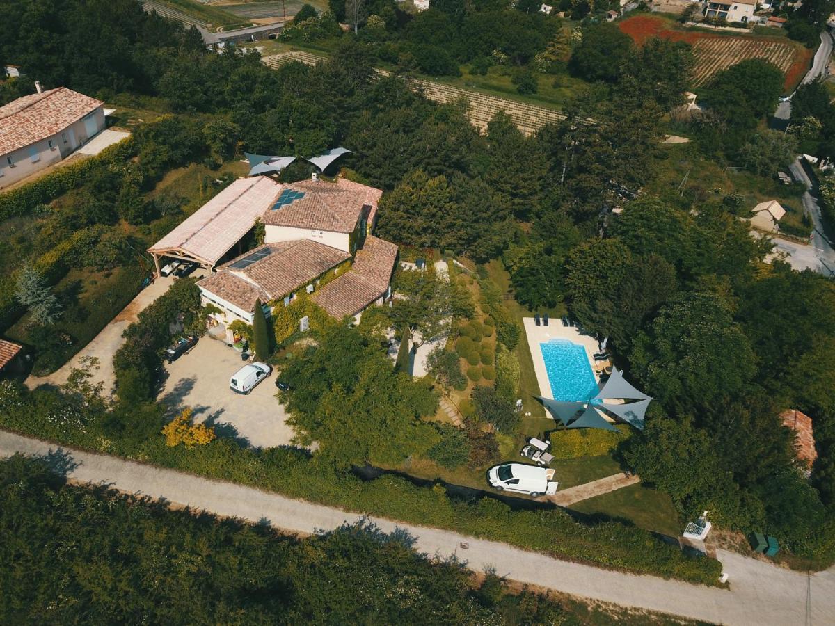 Le Jardin De Celina Bed & Breakfast Valensole Exterior photo